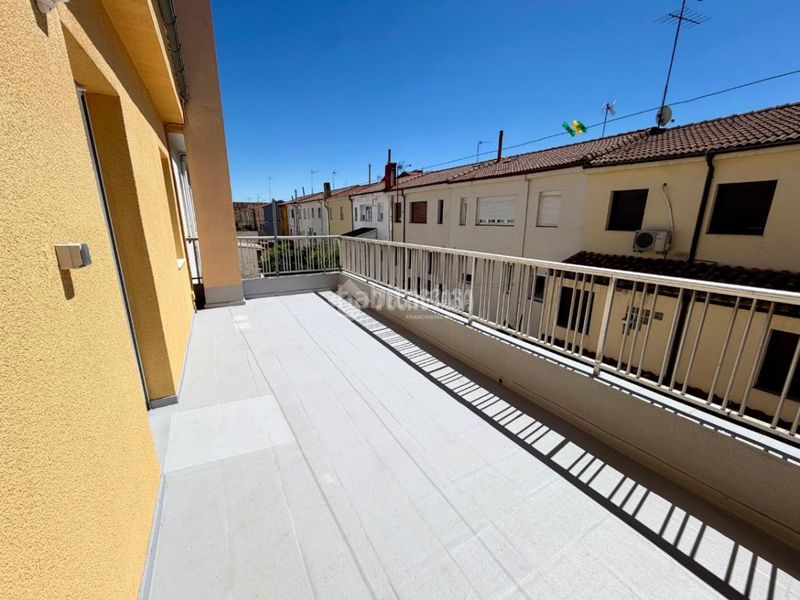 Foto acc4730a-ee16-4bb4-90e8-f4f715ed0bc5. Casa aparellada amb aparcament a El Ejido - Santa Ana León
