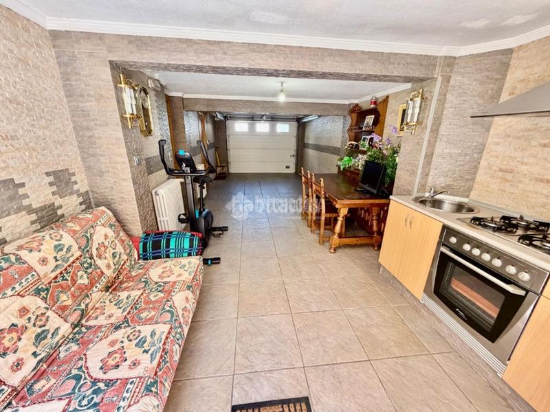 Foto ccab7ec6-9e03-405f-b755-437968d702dc. Casa aparellada amb aparcament a El Ejido - Santa Ana León