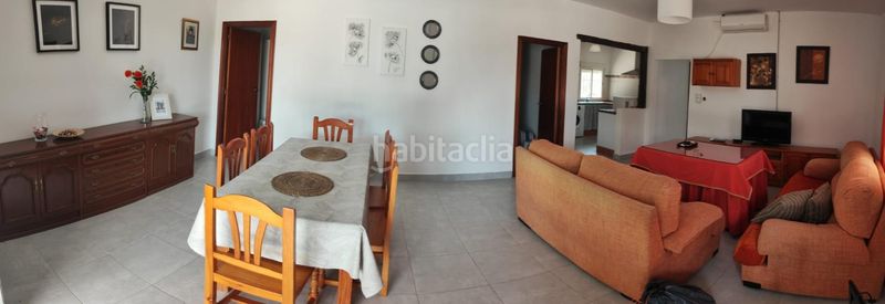 Foto 3ca03bcc-4956-4483-bc5e-b47ce5ca0ee3. Casa amb aparcament a Carmona