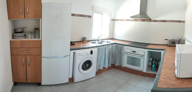 Foto d2c05cc8-3ff3-48fb-938e-9d096eb11707. Casa amb aparcament a Carmona
