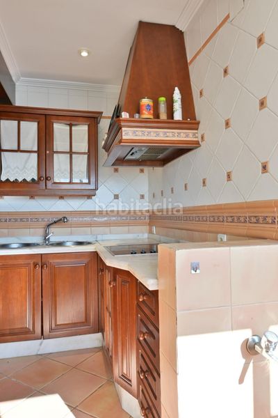 Foto 4248bc30-7a68-4447-8dc8-f7c6dd1562d3. Pis a Cruz Roja Sevilla