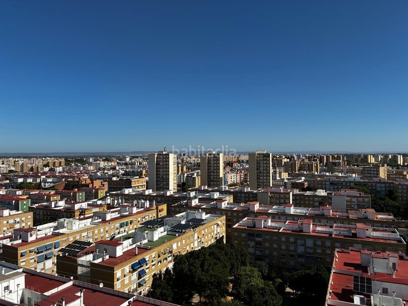 Foto bb240ef0-6a45-4ece-bd8b-6473a52a6ef4. Pis a Cruz Roja Sevilla