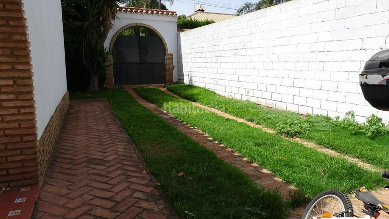 Foto 8e5e0da9-008b-4f9d-b591-f688a59825a7. Chalet avec parking piscine dans Mairena del Alcor