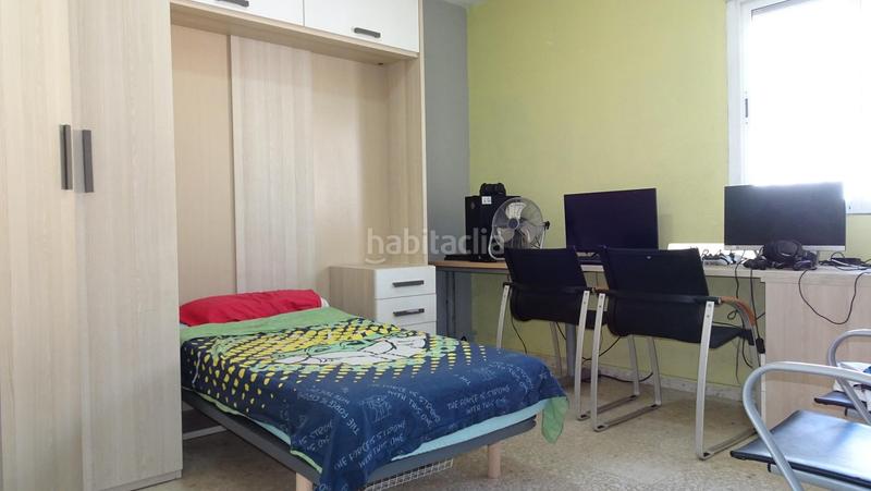 Foto 0926a4af-cb90-42d6-8d29-5f4c56b4f33c. Casa a schiera in colores - entreparques Sevilla