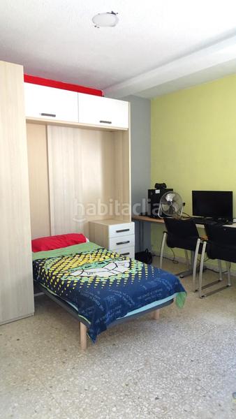 Foto 351cdc8f-db76-4f2d-bb36-f66fd57e02a3. Casa a schiera in colores - entreparques Sevilla