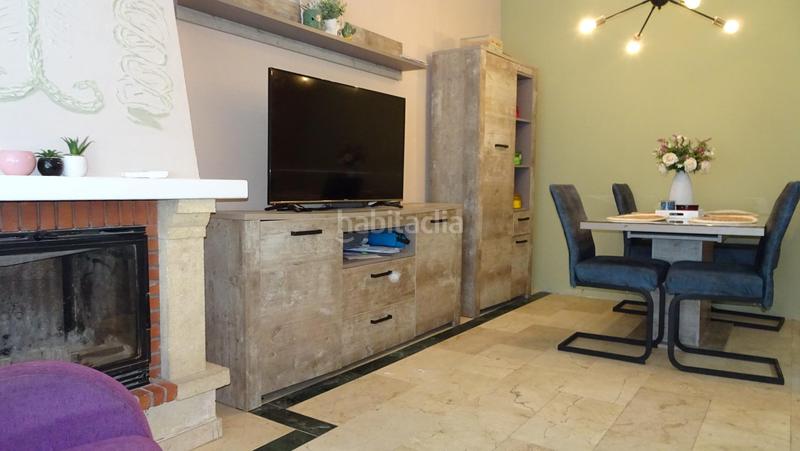 Foto 90ed803f-1da5-40c7-9d38-3494c7c63bb7. Casa a schiera in colores - entreparques Sevilla