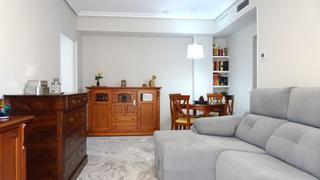 Location Appartement à Colores -  Entreparques. Bonito piso de dos dormitorios con plaza de garaje en avenida de