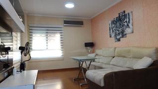 Rent Flat in Colores -  Entreparques. Bonito piso de 3 dormitorios con plaza de garaje en emilio lemos