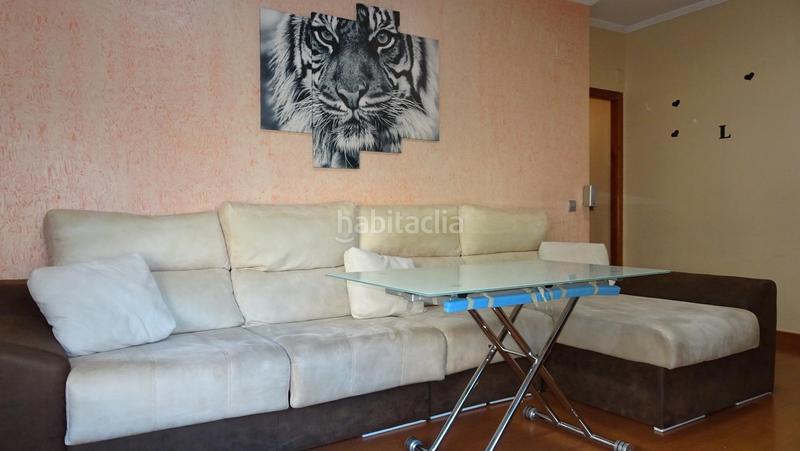 Foto 39e7c73a-fda3-490c-8f4b-8786a0451469. Rent flat with parking in colores - entreparques Sevilla