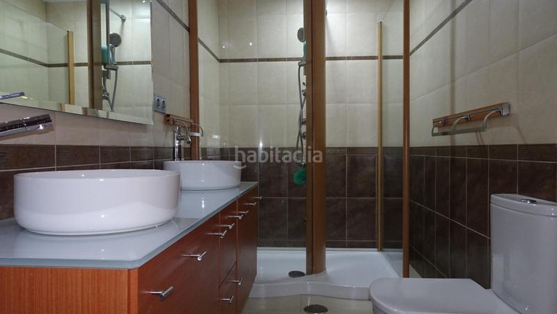 Foto 8887846d-87c2-448a-9e28-af0564964794. Rent flat with parking in colores - entreparques Sevilla