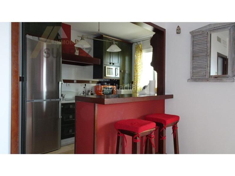 Foto 208b4b0c-ed99-478d-83ff-3e2f36e22924. Appartamento con parcheggio in colores - entreparques Sevilla