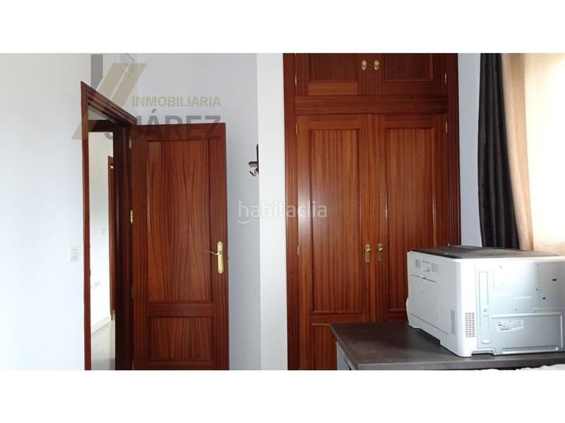 Foto 3ffd3682-fdb7-41fd-a242-0fe2ad800c70. Appartamento con parcheggio in colores - entreparques Sevilla