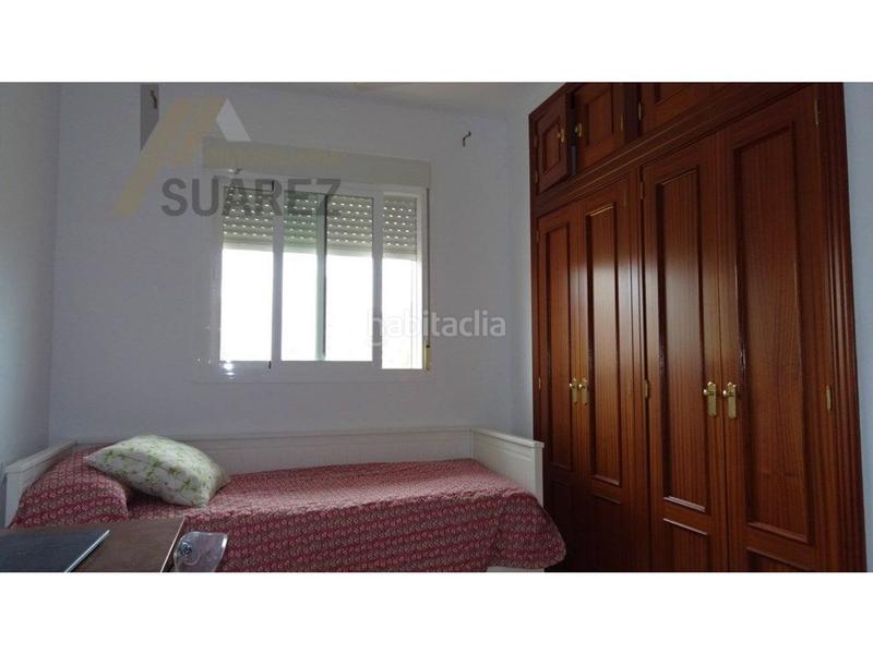 Foto c4d67940-fa11-4ba9-99e3-6750431c7675. Appartamento con parcheggio in colores - entreparques Sevilla