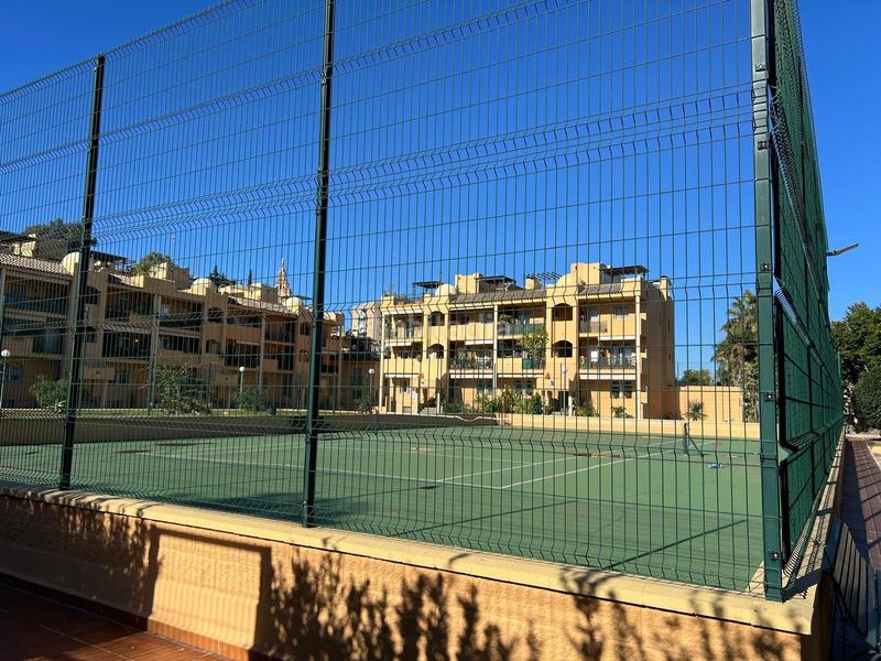 Foto 935994e3-99e3-4e43-85c5-04f32e4d434c. Dúplex amb piscina a Barrio Alto San Juan de Aznalfarache