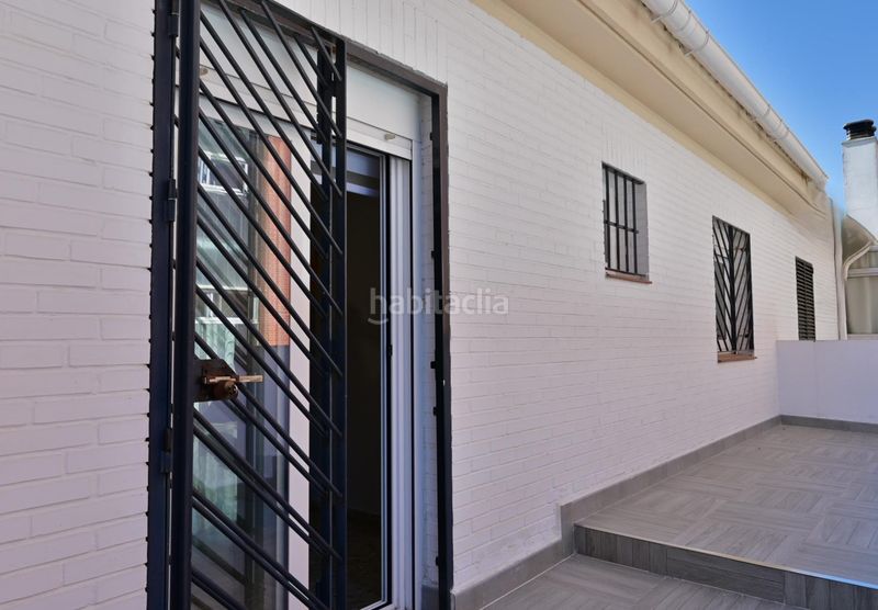 Foto 188a3f46-6352-4152-b7b8-cc12034882d7. Casa adossada amb piscina a colores - entreparques Sevilla