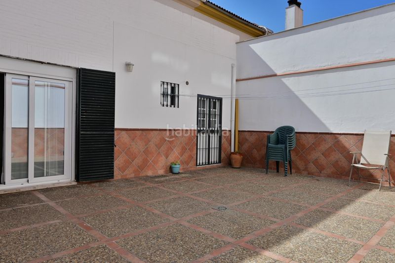 Foto a726809e-466a-4214-bc2c-1e050279b156. Casa adossada amb piscina a colores - entreparques Sevilla
