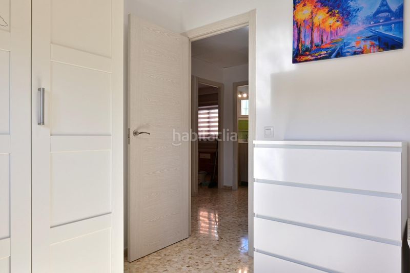 Foto d6baa1d3-68b3-4f2b-8f67-d49770f1fa80. Casa adossada amb piscina a colores - entreparques Sevilla