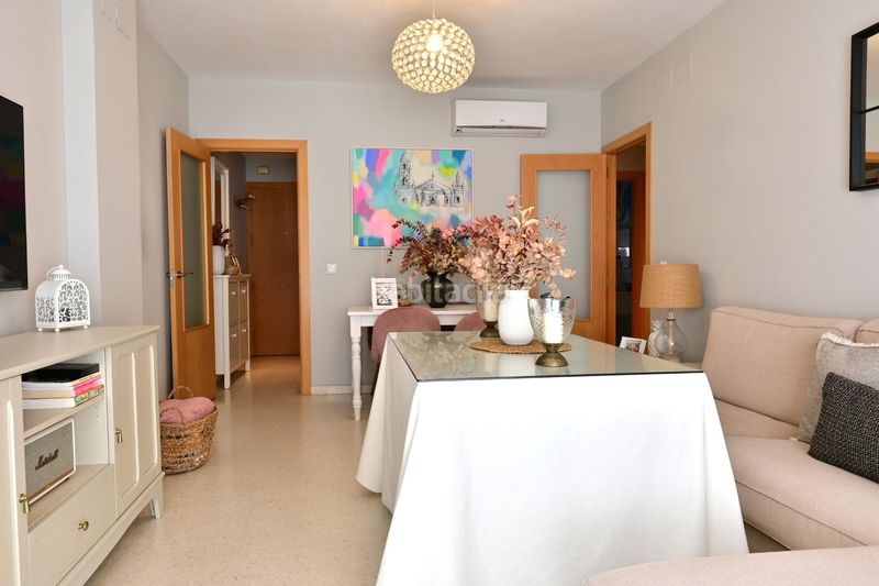 Foto 1278da89-287d-45f0-be84-245b693857d6. Pis amb aparcament a Palmete Sevilla