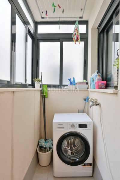 Foto 2797b0b8-ef13-4cb4-a314-d909f60c3b7e. Pis amb aparcament a Palmete Sevilla