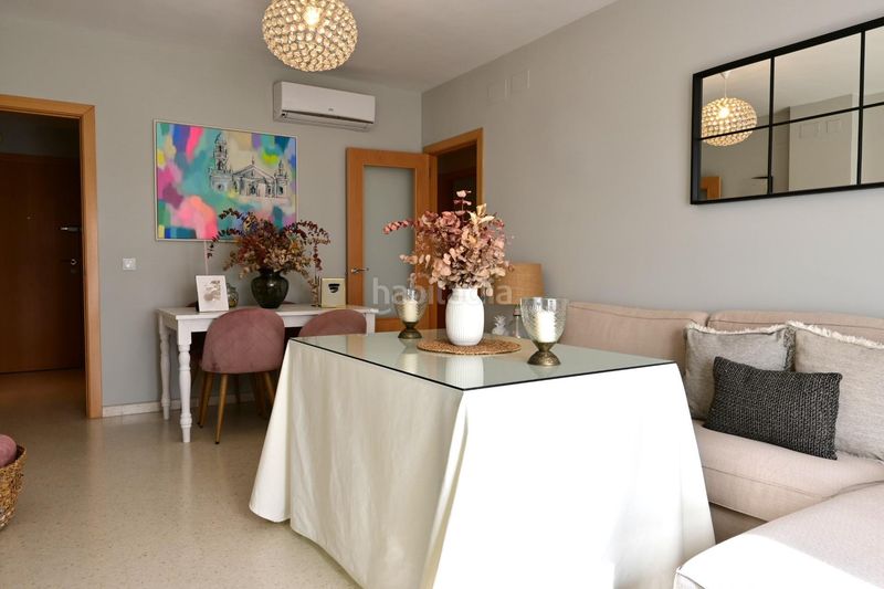 Foto 5dc31dc2-8a3c-4fee-868a-160e2d34f514. Pis amb aparcament a Palmete Sevilla