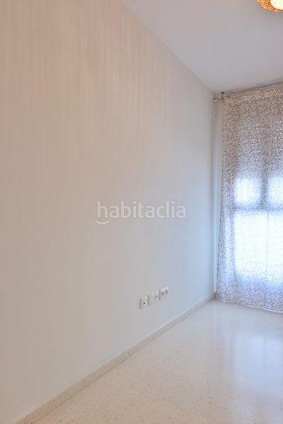 Foto e51c54f6-3bf0-47f8-bc55-9e2128bab39b. Pis amb aparcament a Palmete Sevilla