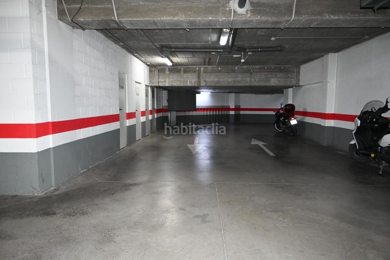 Foto fd2a5b5a-1ae5-4668-b790-addf1a9f7b60. Pis amb aparcament a Palmete Sevilla