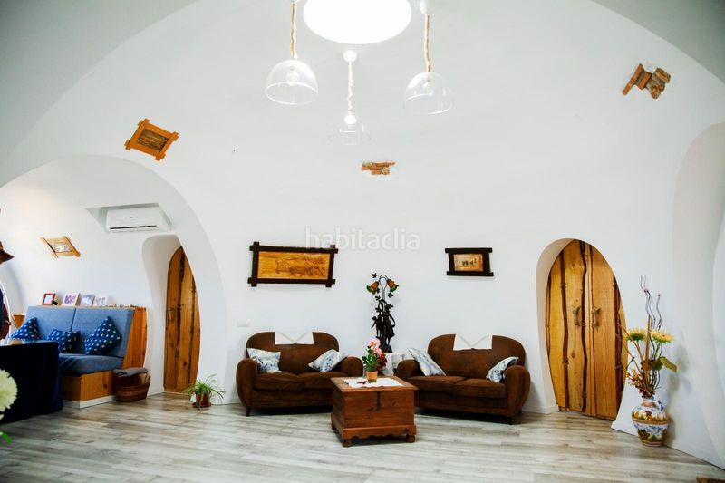 Foto c84f60ba-01a1-4745-a513-511301897211. Casa con parcheggio piscina in Bodonal de la Sierra