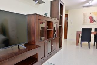 Lloguer Pis a Colores -  Entreparques. Piso de dos dormitorios en alquiler en sevilla este
