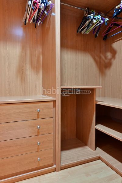 Foto 6aac9ef5-8ca5-4504-a77b-d3b1d5175348. Location appartement avec parking dans colores - entreparques Sevilla