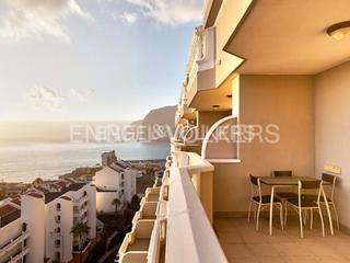 Piso en Puerto de Santiago. Estos apartamentos de alta calidad estn situados en un complejo