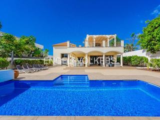 House in La Caleta