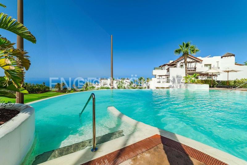 Foto 72d8d4ec-d020-4248-ba25-f8cb036c5083. Appartamento con piscina in Abama Guía de Isora