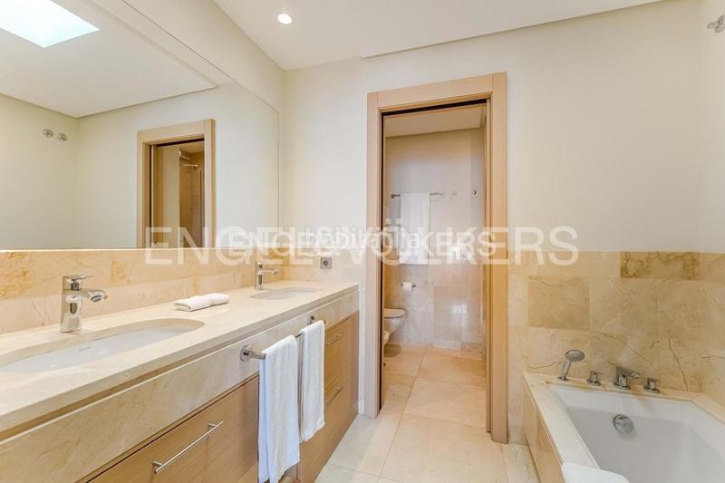 Foto bf1ea6a3-d17e-4442-9ae1-f392b292985f. Appartamento con piscina in Abama Guía de Isora