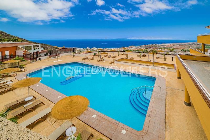 Foto 03a2c936-3118-431a-9470-fc2a77d6791f. Appartamento con parcheggio piscina in Torviscas Centro y Alto Adeje