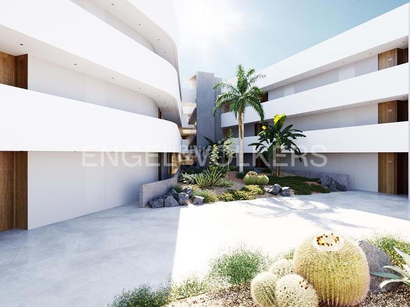 Foto b17cbf95-cc96-4ae7-9e51-1652c7612fc2. Etagenwohnung mit pool in Playa Fañabé Alto Adeje