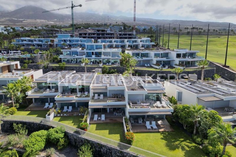 Foto 8dab7c44-bbdd-44d1-8f44-b7e774dae239. Pis amb piscina a Abama Guía de Isora