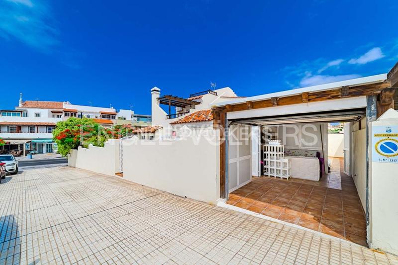 Foto 657d8638-02aa-43a2-8c85-e31aee574e02. Casa en La Caleta Adeje