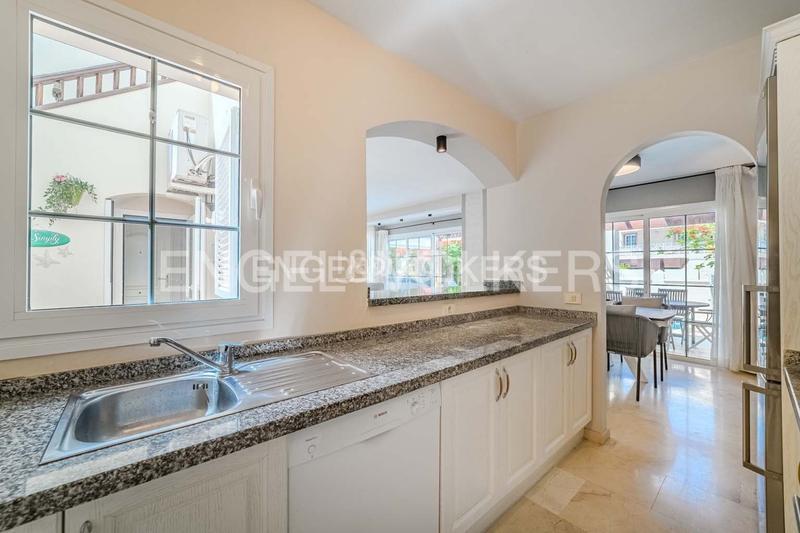 Foto a544f51a-73f4-499c-8a07-fb4468f5fd9e. House with parking pool in La Caleta Adeje