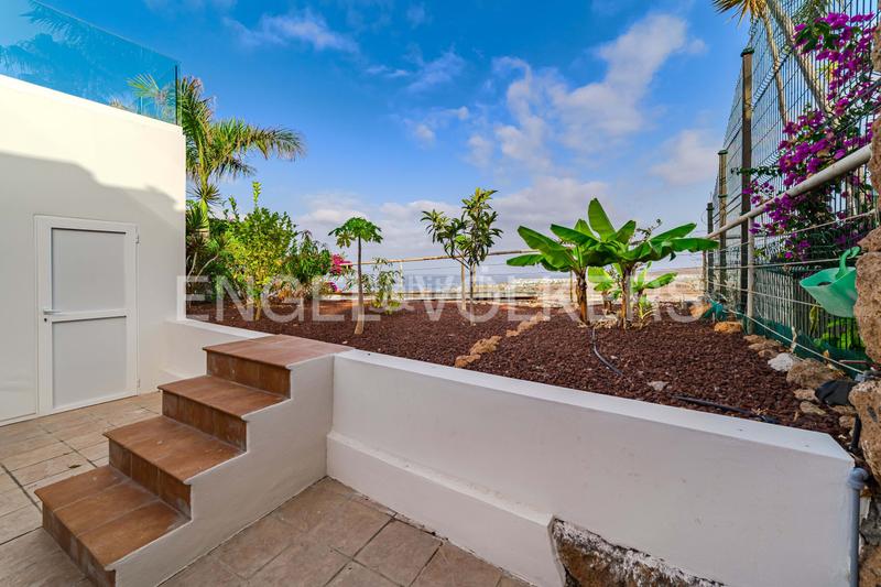 Foto 08687eb9-dfc8-4023-842a-13eb02a2796a. Casa amb piscina a Playa del Duque Adeje