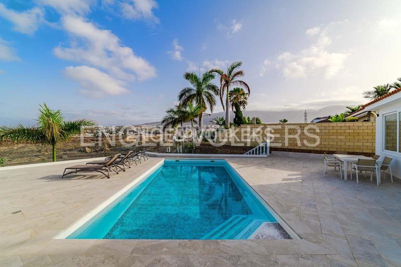 Foto 6f513a4f-912d-4466-aed0-ba54afabb49d. Casa en Playa del Duque Adeje