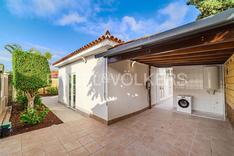 Foto a7139943-dd16-455c-b83c-70bdd7bd0d6f. Casa amb piscina a Playa del Duque Adeje