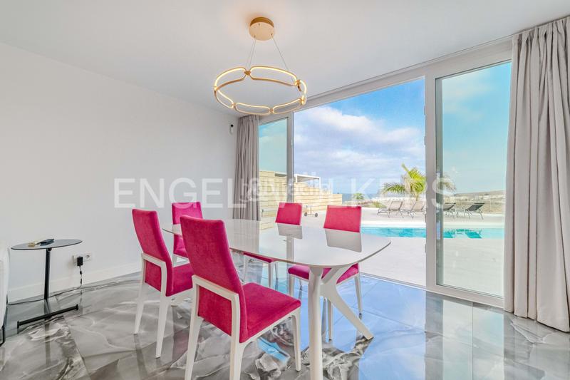 Foto d2bd9625-091e-45b7-b8b8-d87c3106d00b. Casa amb piscina a Playa del Duque Adeje