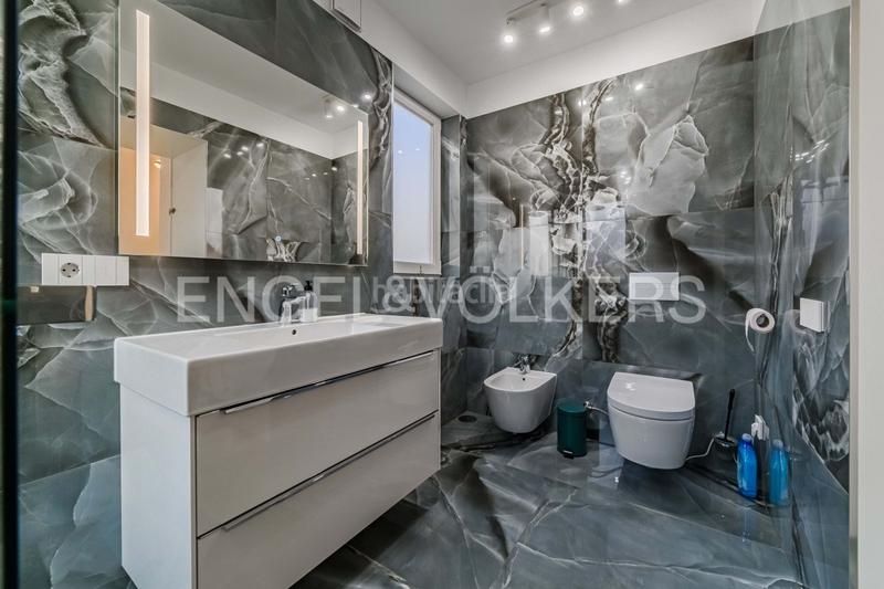 Foto e3d1de77-6495-42b4-a733-684afe3a7faf. Casa amb piscina a Playa del Duque Adeje