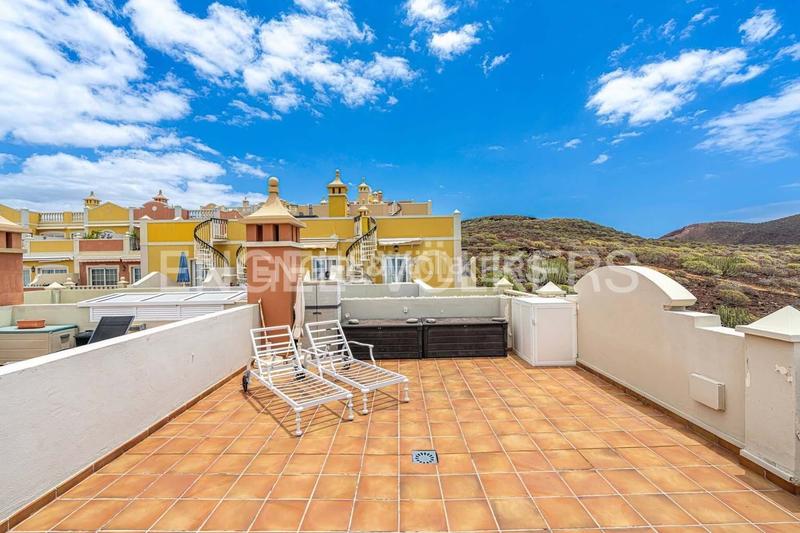Foto 9b5324e7-853d-45a6-86a4-cf8da4220880. Piso en Palm - Mar Arona