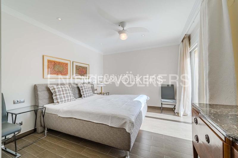 Foto e10386a8-5625-49c8-b691-39e25942a15e. House with parking pool in La Caleta Adeje
