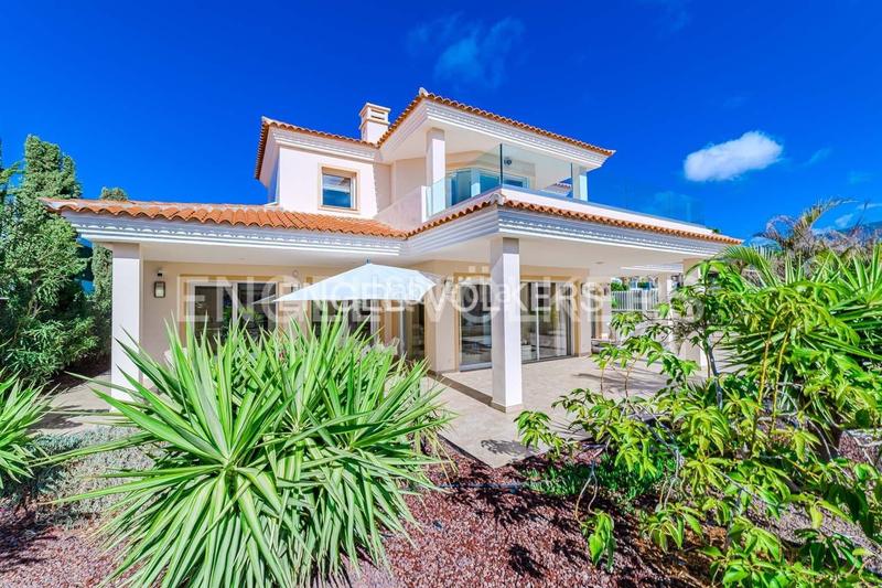 Foto d4971d3c-7635-4818-8d53-6424f67524bf. Maison avec parking piscine dans La Caleta Adeje