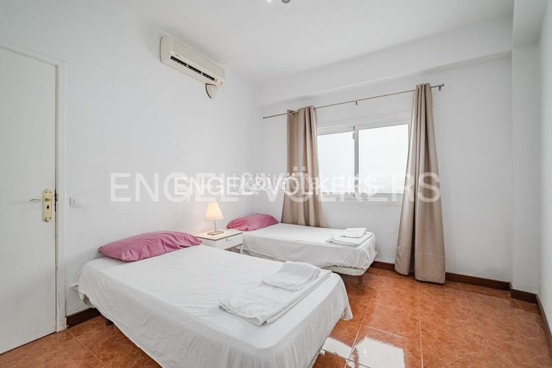 Foto 8fd7e8fd-4f35-4966-b745-b431f9d963b2. Pis a Los Cristianos Arona