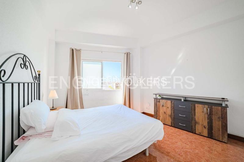 Foto fe1df9b9-3794-40bc-8682-3c016e084177. Pis a Los Cristianos Arona