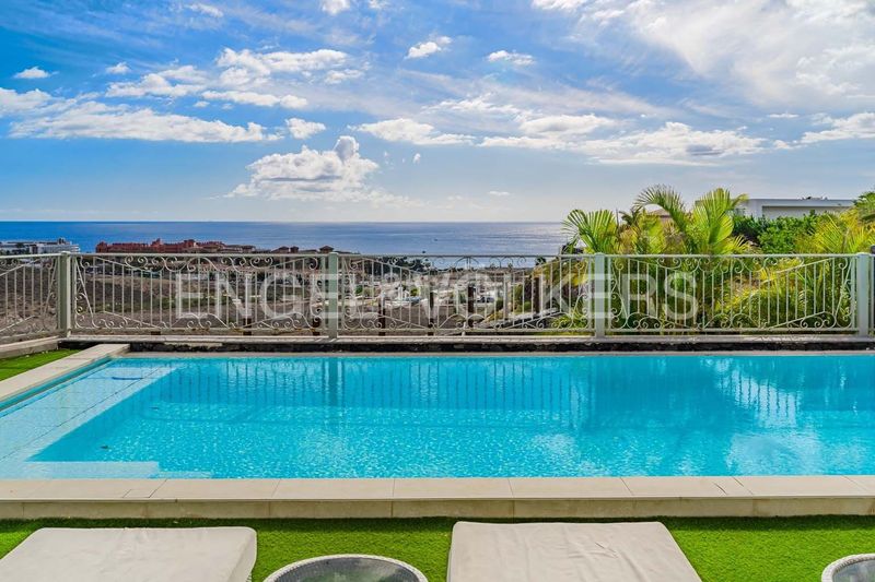 Foto d380233f-286b-479e-874d-a94364d2382c. Maison avec parking piscine dans La Caleta Adeje