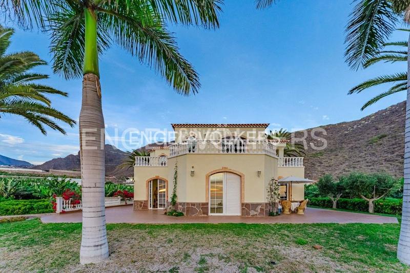 Foto 4dbe8740-6096-47d0-a388-8579bcc997a1. Casa en Tamaimo - Arguayo Santiago del Teide